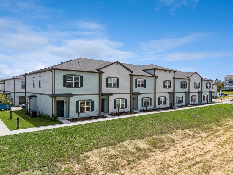 More Photos Of Old Lake Wilson Road, Davenport Multifamily For Sale