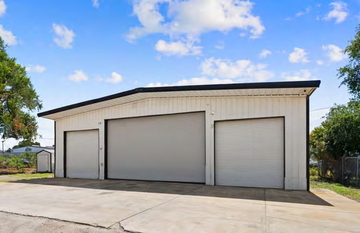 More Photos Of 12433 66th St N, Largo Flex For Sale