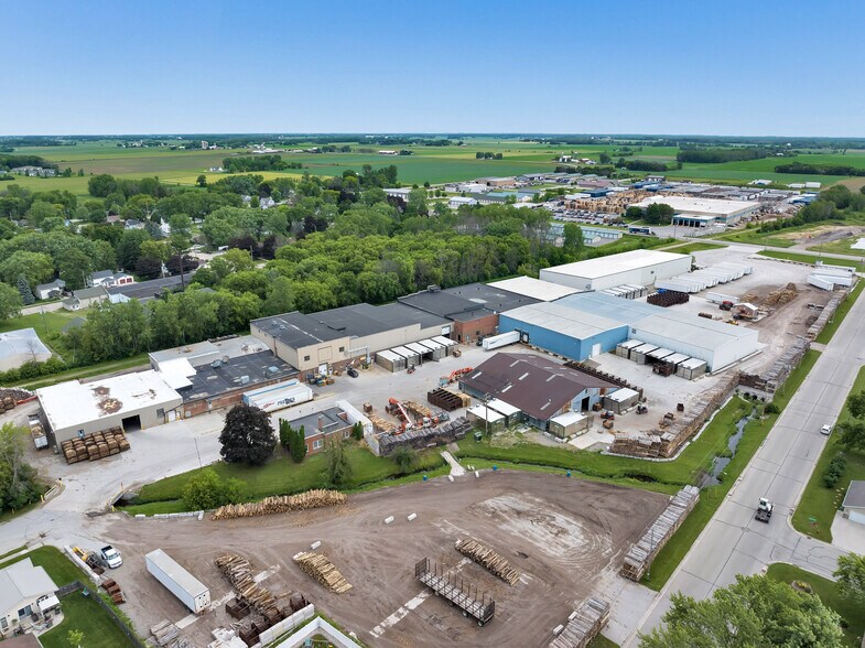 More Photos Of 530 E Wisconsin St, Seymour Township Food Processing For Sale