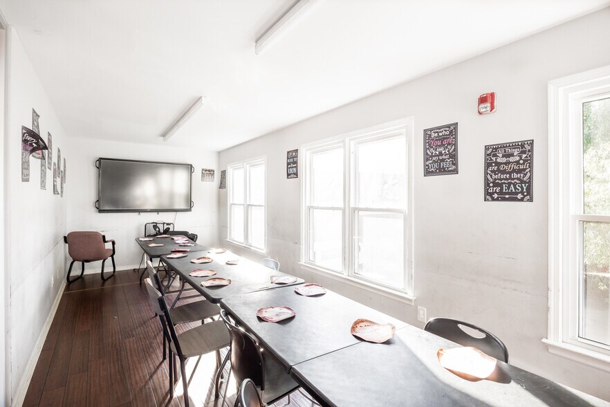 More Photos Of 5717 Midlothian Tpke, Richmond Office For Sale