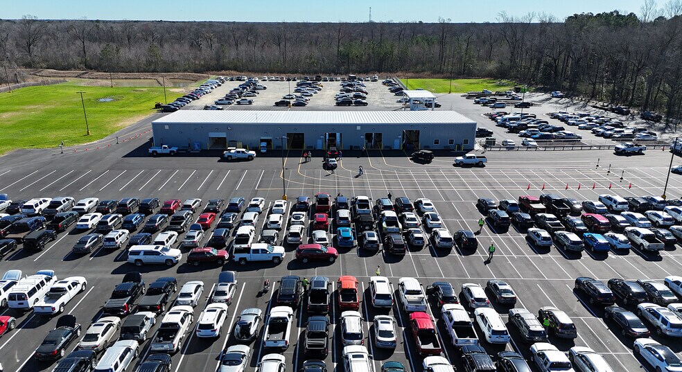 More Photos Of 169 Auction Dr, Rocky Point General Retail For Sale