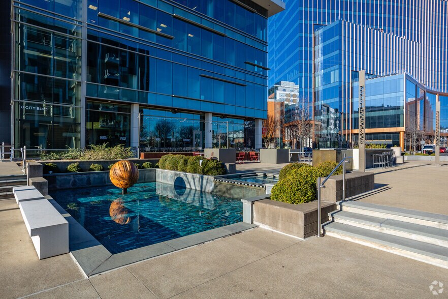 More Photos Of 8 City Blvd, Nashville Office For Lease