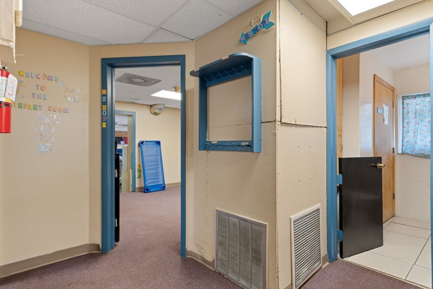 More Photos Of 639 NE 1st St, Crystal River Daycare Center For Sale