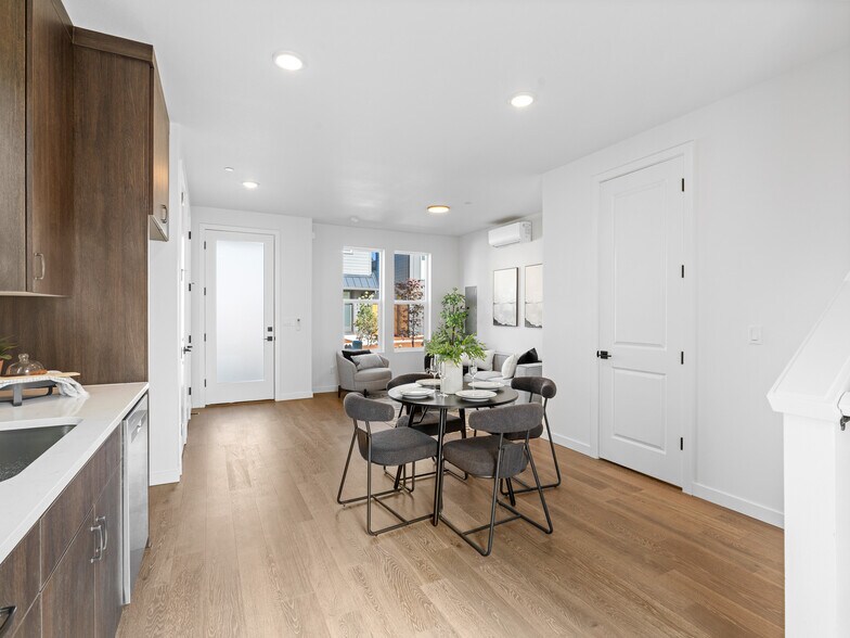 More Photos Of 3246 115th Ave, Portland Multifamily For Sale
