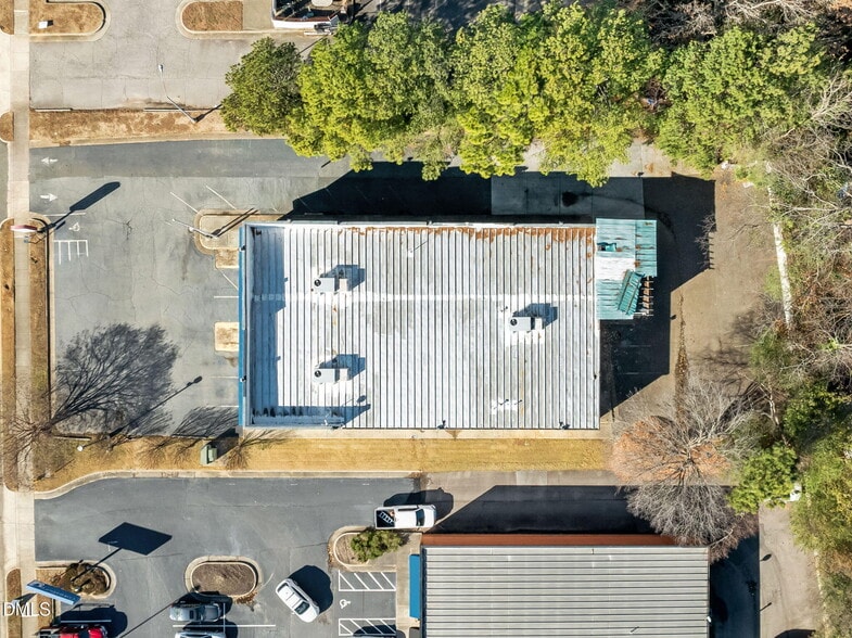 More Photos Of 1665 N Market Dr, Raleigh Light Manufacturing For Lease