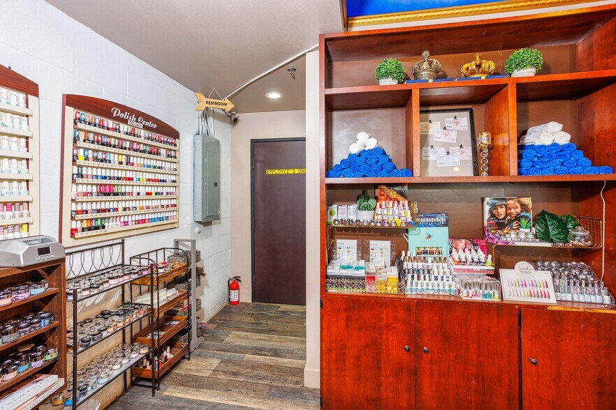 More Photos Of 10-12 NE Shaver St, Portland Apartments For Sale