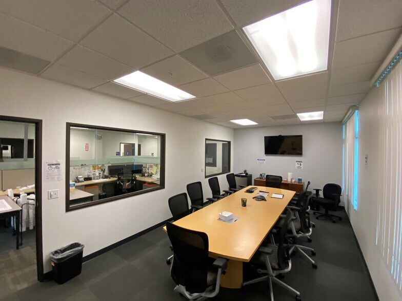 More Photos Of 4081 Mission Oaks Blvd, Camarillo Office For Sale