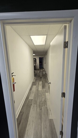 More Photos Of 10002-10192 NW 50th St, Sunrise Light Distribution For Lease