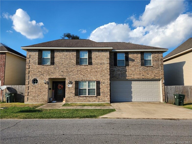 Primary Photo Of 1835 Elmer Ln, Lake Charles Apartments For Sale