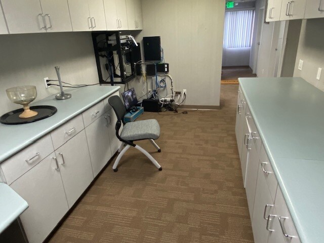 More Photos Of 5995-5997 Brockton Ave, Riverside Medical For Sale