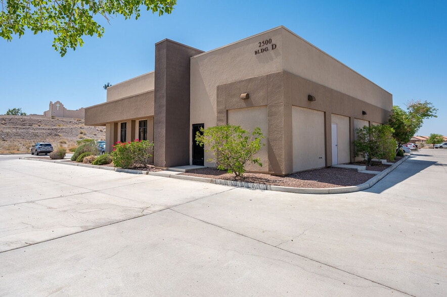 More Photos Of 2500 Canyon Rd, Bullhead City Medical For Lease