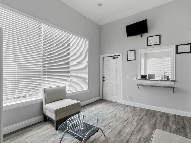 More Photos Of 2840 Keller Springs Rd, Carrollton Medical For Sale