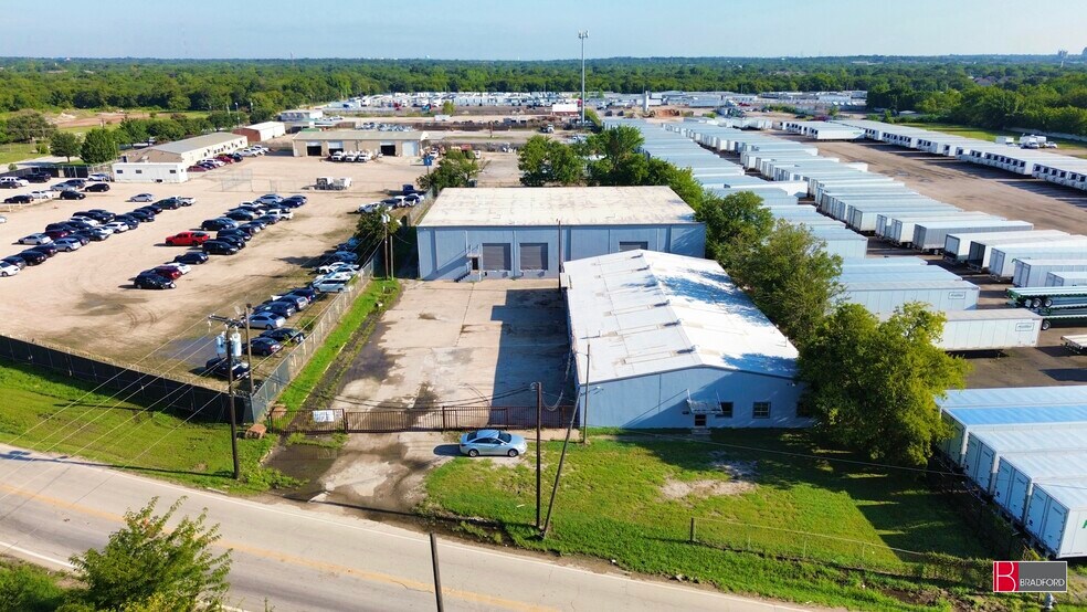 More Photos Of 5251-5255 Wilbarger St, Fort Worth Warehouse For Sale