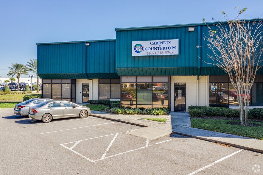 More Photos Of 3601 Vineland Rd, Orlando Warehouse For Lease