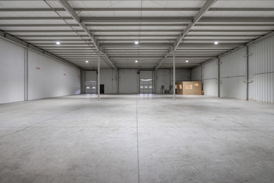 More Photos Of 3525 Enterprise Way, Green Cove Springs Warehouse For Lease