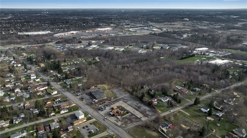 More Photos Of 3719 Abbott Rd, Orchard Park Restaurant For Sale