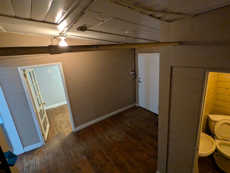 More Photos Of 738 Main St, Ramona Storefront For Lease