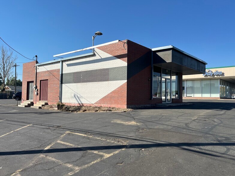 More Photos Of 2800 W 10th St, Greeley Restaurant For Sale