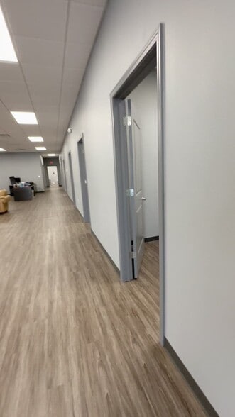 More Photos Of 1047 John Sims Pky E, Niceville General Retail For Lease