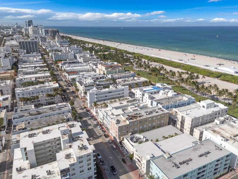 More Photos Of 721 Collins Ave, Miami Beach Storefront For Sale