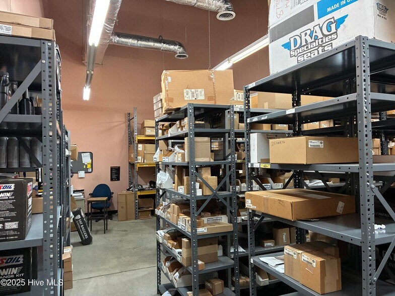 More Photos Of 8739 Caratoke Hwy, Harbinger General Retail For Sale