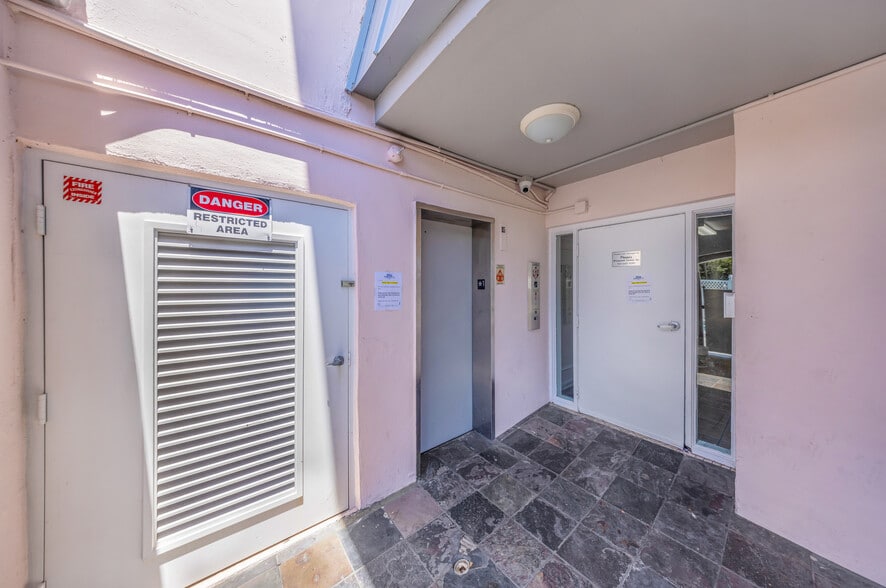 More Photos Of 2775 Taft St, Hollywood Apartments For Sale