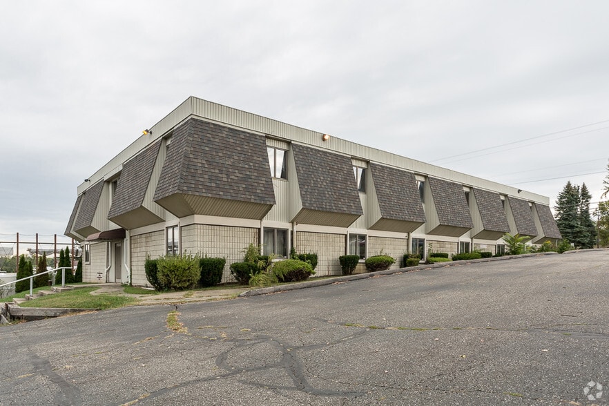More Photos Of 2542 S Arlington Rd, Akron Medical For Lease