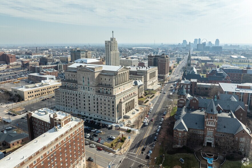 More Photos Of 3681 Lindell Blvd, Saint Louis Multifamily For Sale