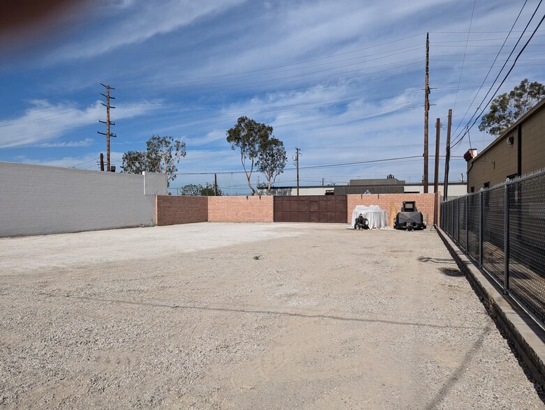 More Photos Of 110 E Orangethorpe Ave, Anaheim Land For Lease