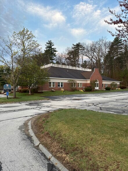 More Photos Of 775 S Main St, Manchester Medical For Lease