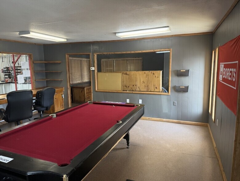 More Photos Of 1586 US Highway 180 E, Breckenridge Industrial For Sale