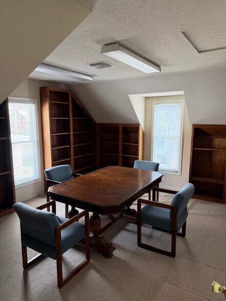 More Photos Of 714 N Spurgeon St, Santa Ana Office For Lease