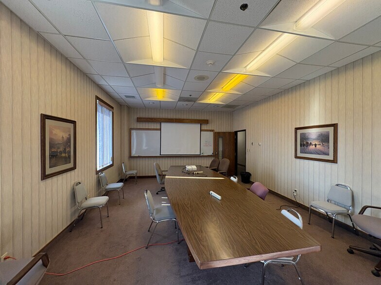 More Photos Of 1515 N Sanborn Blvd, Mitchell Office For Sale