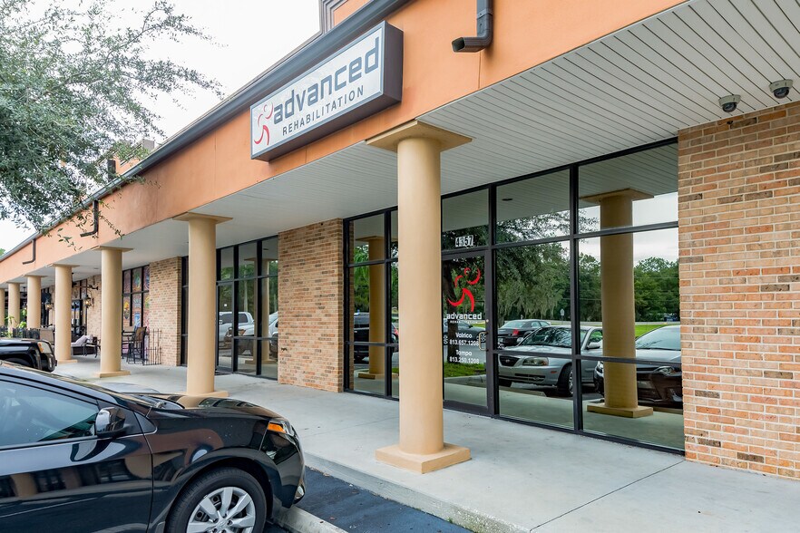 More Photos Of 4325 Lynx Paw Trail, Valrico General Retail For Lease