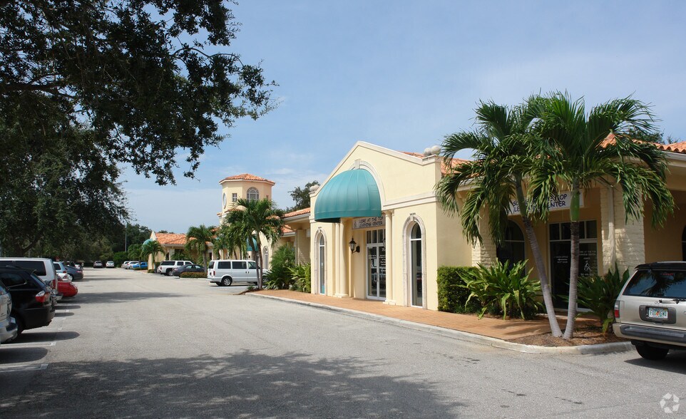 More Photos Of 2501-2543 Burns Rd, Palm Beach Gardens Medical For Lease