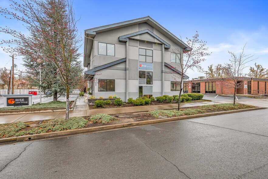 More Photos Of 23 Newtown St, Medford Coworking Space