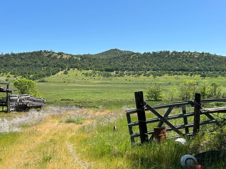 More Photos Of 5908 Foothill Rd, Central Point Land For Sale