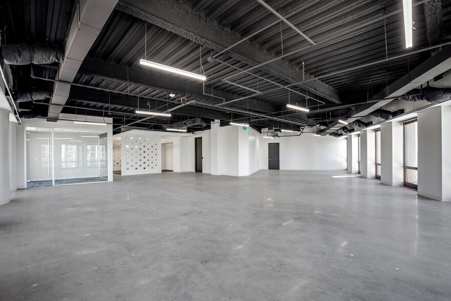 More Photos Of 1415 Louisiana St, Houston Office For Sale