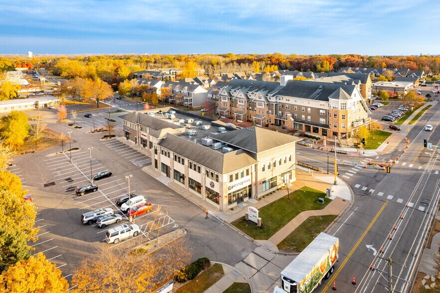 More Photos Of 125 Little Canada Rd W, Little Canada Storefront Retail Office For Sale