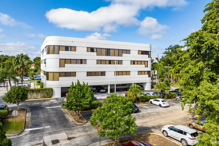 More Photos Of 9050 Pines Blvd, Pembroke Pines Coworking Space
