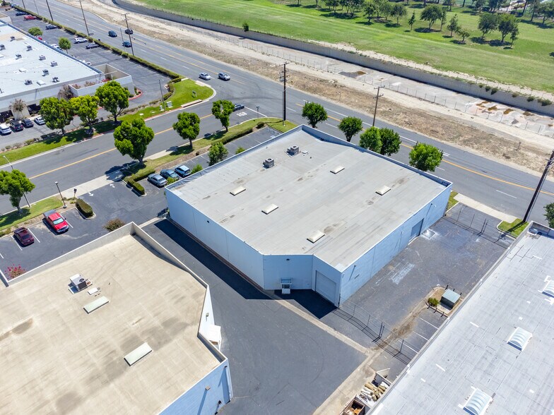 More Photos Of 2180 Hellman Ave, Ontario Warehouse For Sale