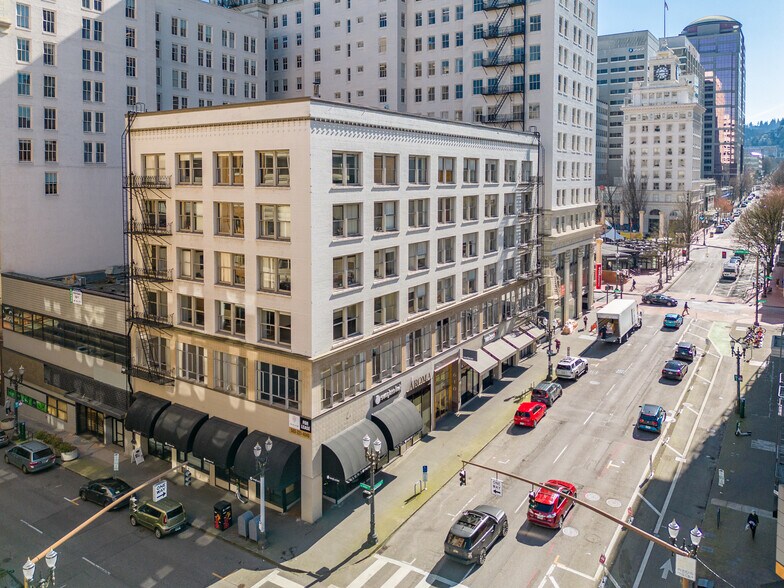 More Photos Of 610 SW Broadway, Portland Office For Lease