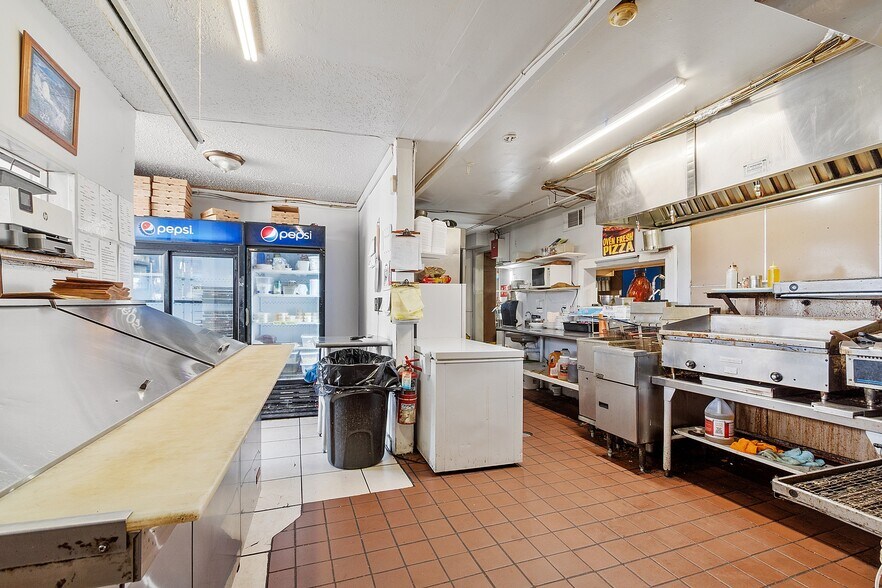 More Photos Of 42 Allenstown Rd, Pembroke Restaurant For Sale