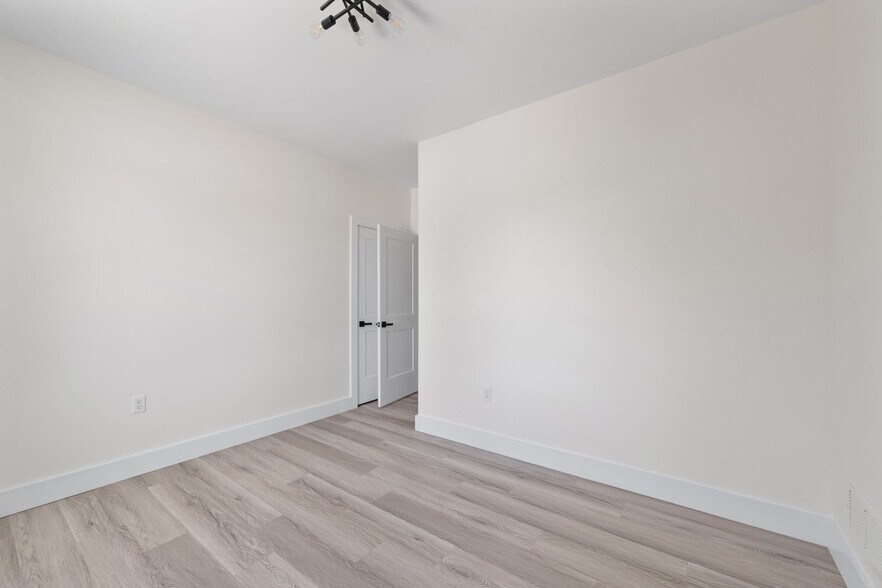 More Photos Of 1295 W Holmden Ave, Cleveland Apartments For Sale