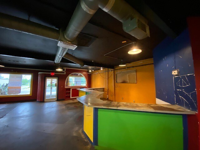 More Photos Of 2719 Race St, Fort Worth Restaurant For Lease
