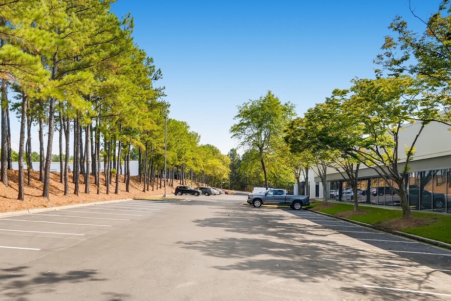 More Photos Of 300 Technology Ct SE, Smyrna Unknown For Lease