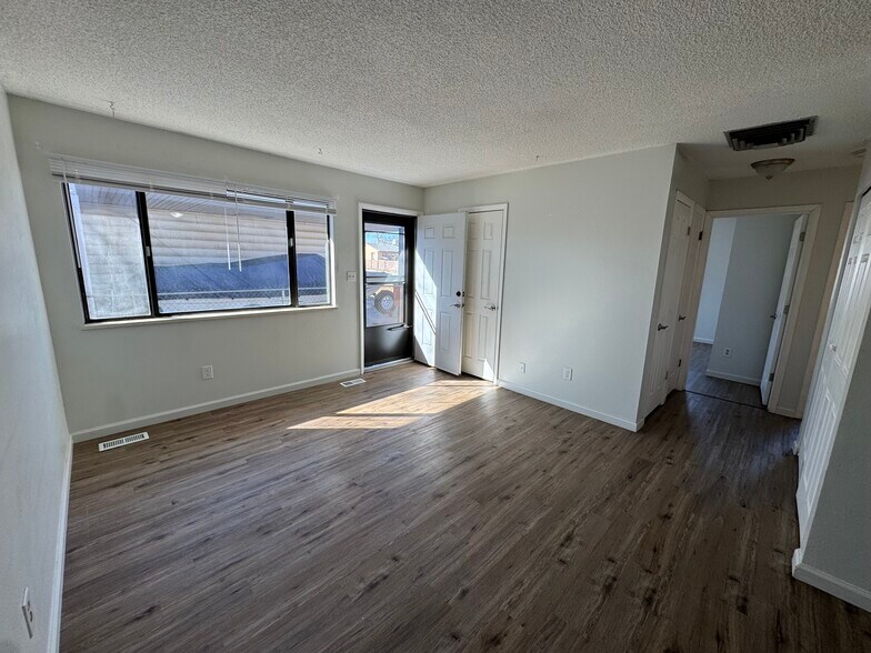More Photos Of 2045 Bunting Ave, Grand Junction Apartments For Sale