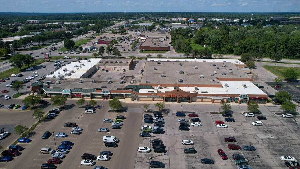 More Photos Of 2643-2725 Sawmill Place Blvd, Columbus Unknown For Lease