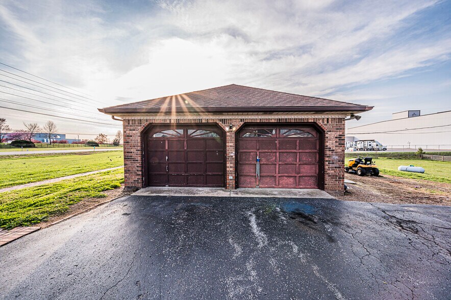 More Photos Of 860 Glasgow Rd, Bowling Green Land For Sale