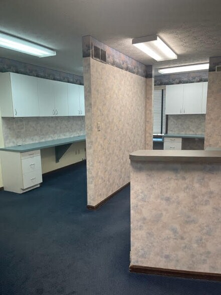 More Photos Of 1060-1066 Summit Dr, Middletown Medical For Sale